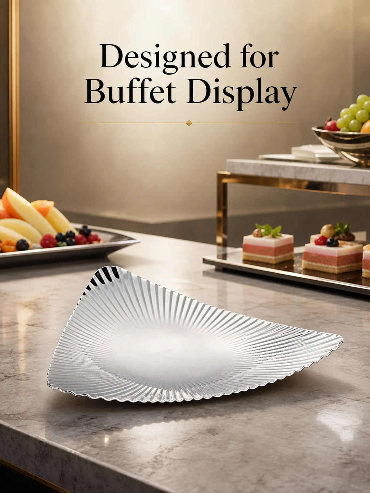Plato triangular acanalado de acero inoxidable 304 para buffet de hotel postres frutas y aperitivos