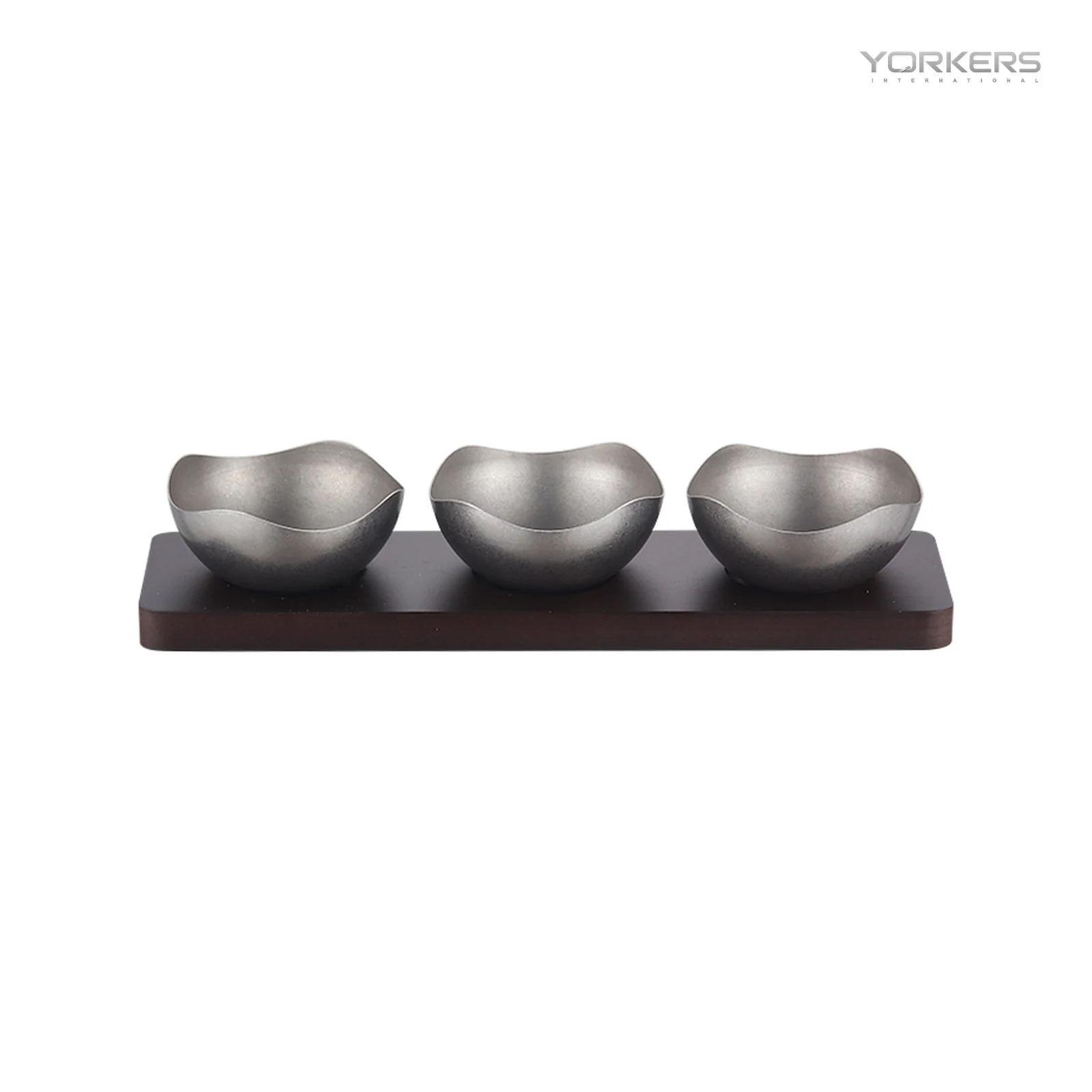 Vintage Snowflake-Gray Four-Lobe Nut Bowl Set with Wooden Tray