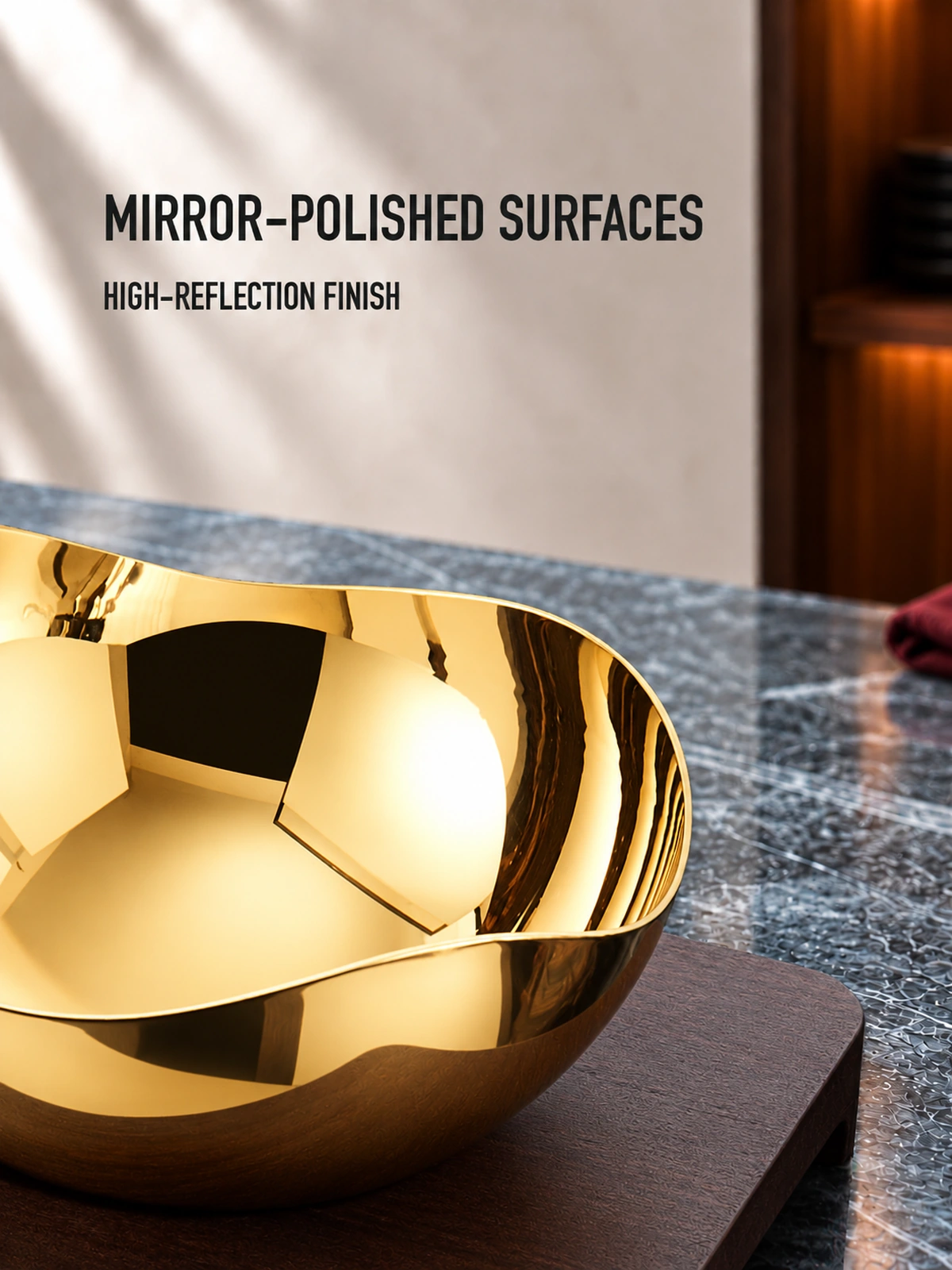 Reflective metal surface and rim detail