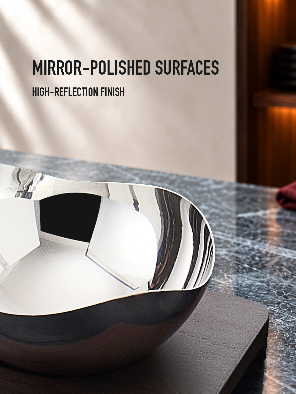 Reflective metal surface and rim detail