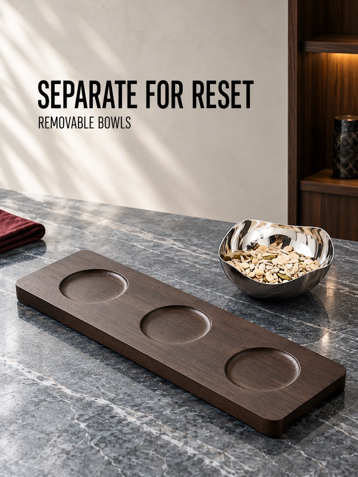Removable bowl and tray detail